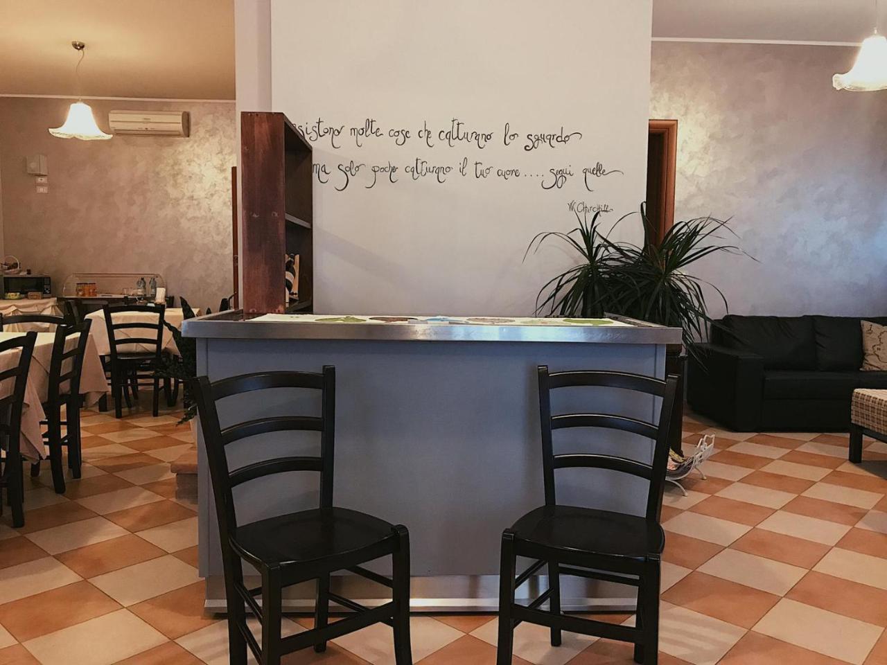 Hotel Opera' Moscufo Екстер'єр фото